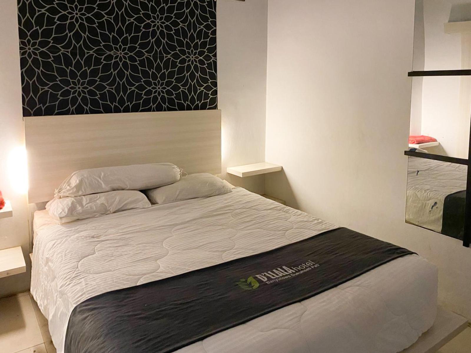 Reddoorz Near Pantai Idola Banyutowo Hotel D'Llala Pati Eksteriør bilde
